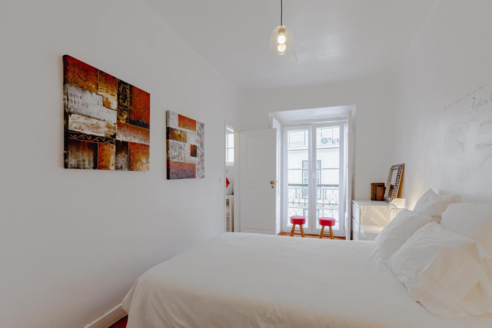 Visit Lisbon 4Fun - Anjos Apartment Exterior photo
