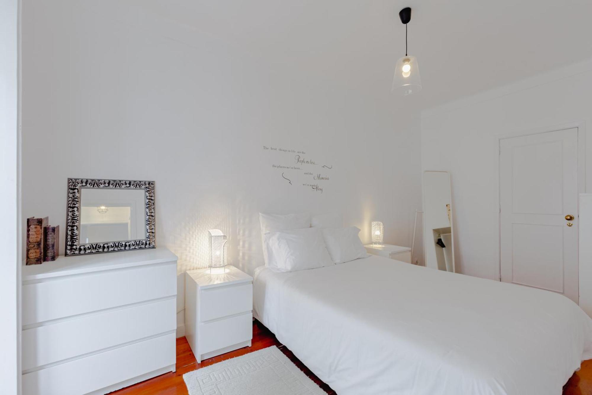 Visit Lisbon 4Fun - Anjos Apartment Exterior photo