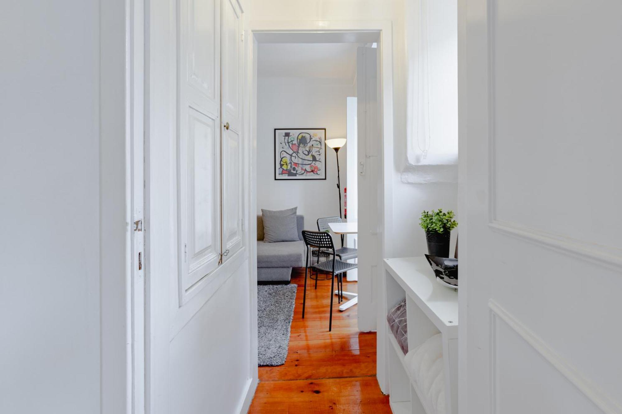 Visit Lisbon 4Fun - Anjos Apartment Exterior photo