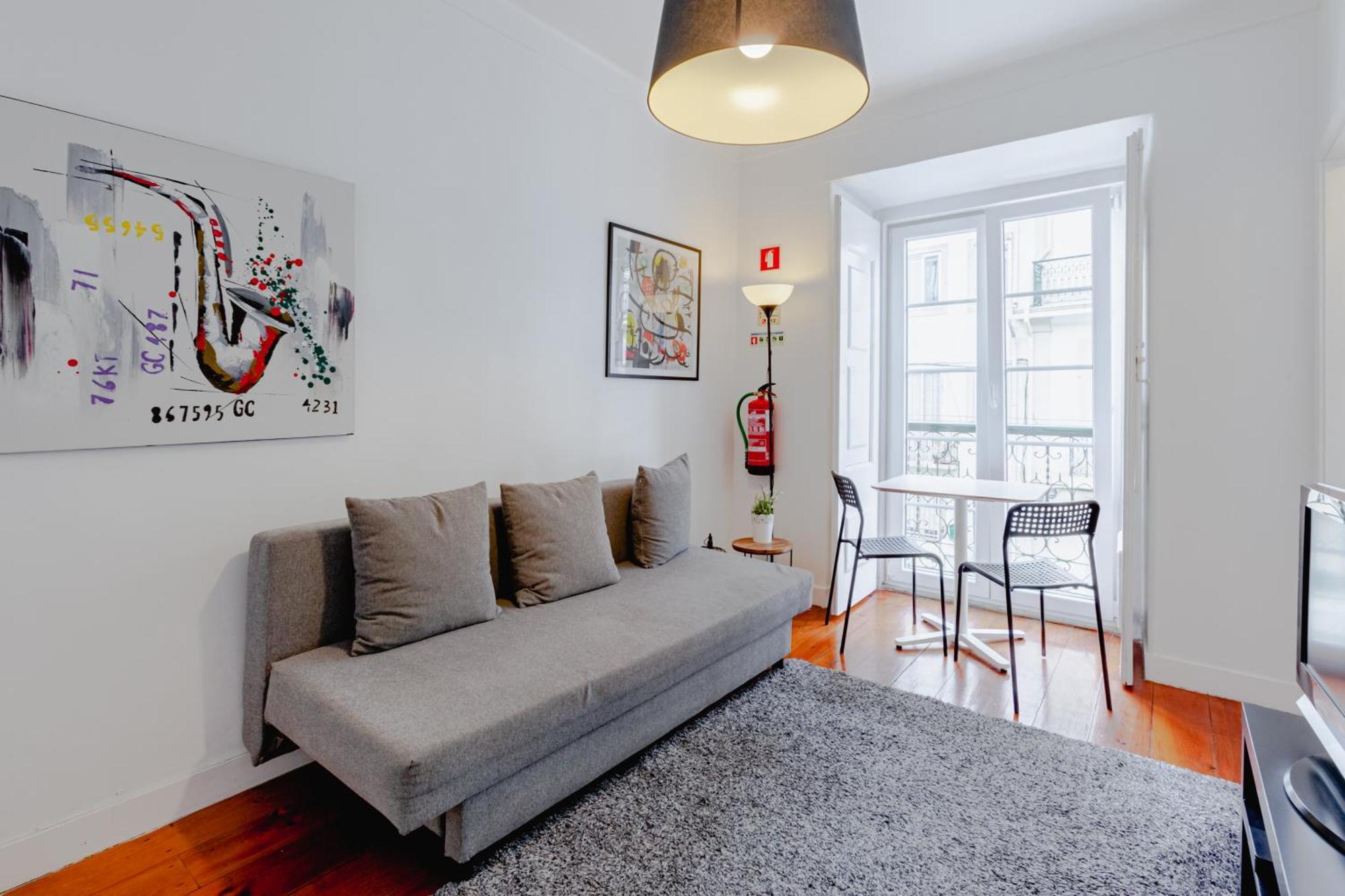 Visit Lisbon 4Fun - Anjos Apartment Exterior photo