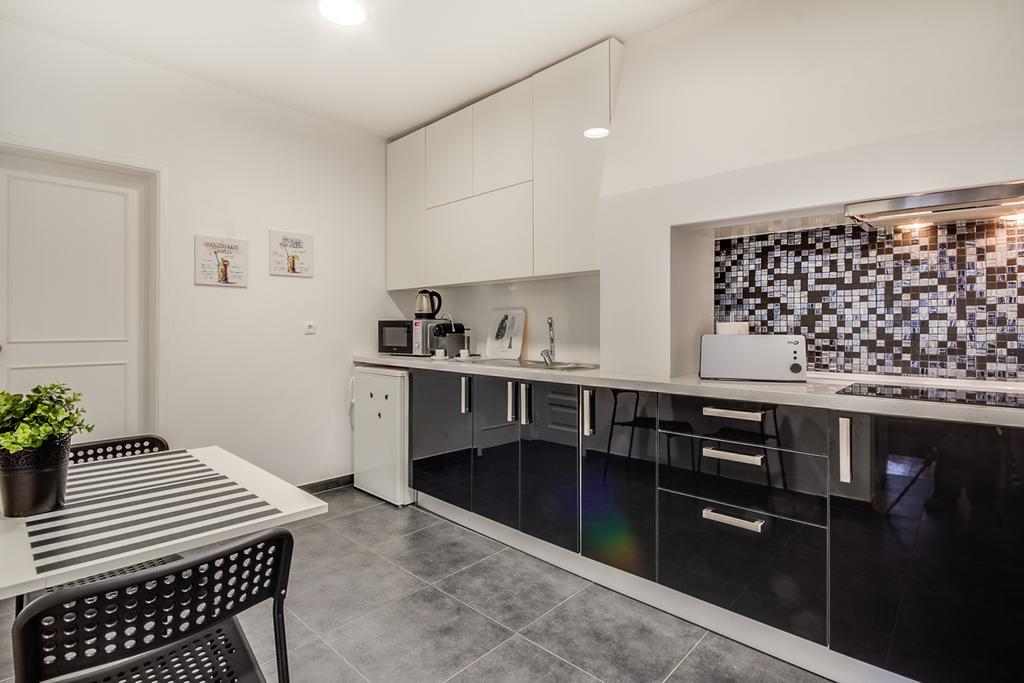 Visit Lisbon 4Fun - Anjos Apartment Exterior photo